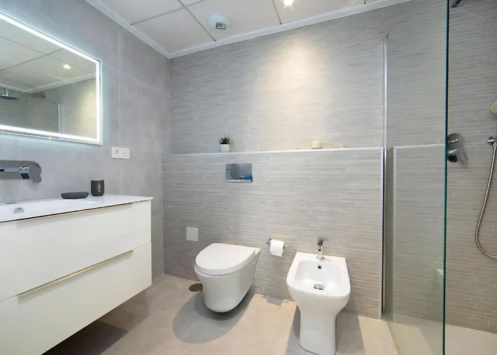 Isea 06 By Interhome * Calp